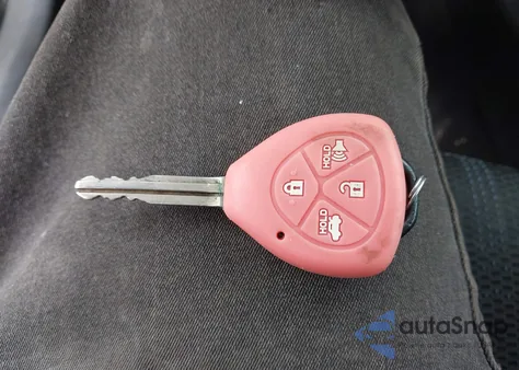 2013 Toyota Corolla S z USA, uszkodzony, nr VIN 2T1BU4EE6DC047165